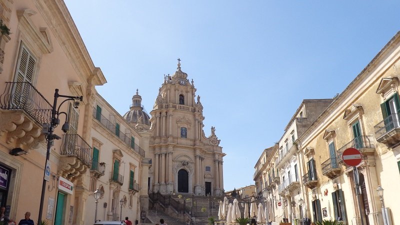 Inspector Montalbano books in order