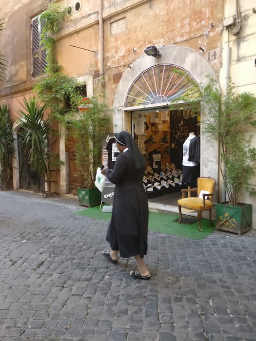 Discover Trastevere with 11 Scenic Photos