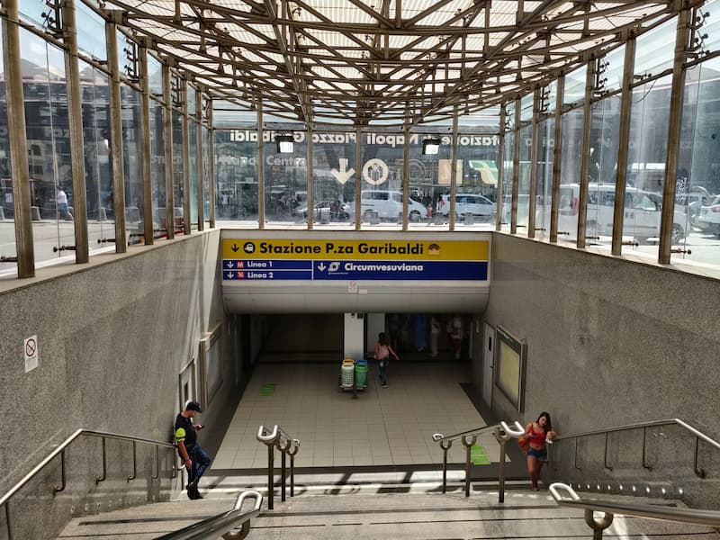 Station Piazza Garibaldi, Naples